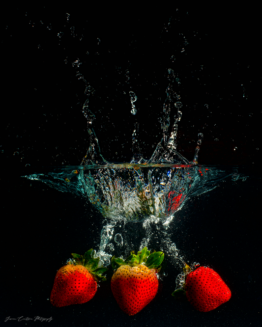 Metal prints, Strawberries Splash